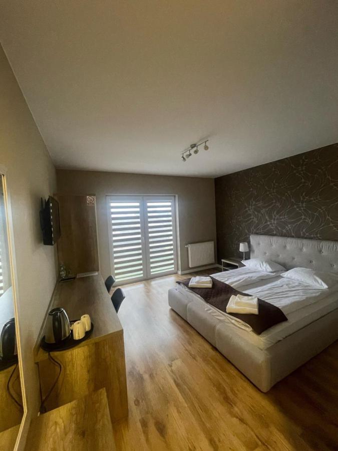 Hotel Pod Strzecha Kielce Exterior photo